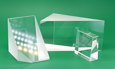 Polarization properties of Dove prisms