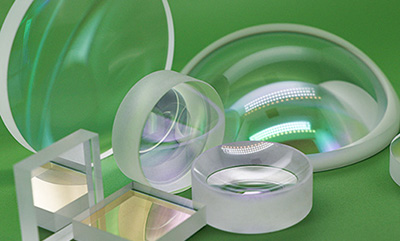 Features and Applications of Fiber Lasers